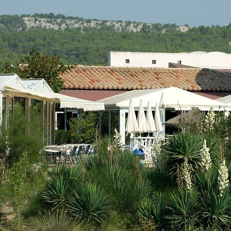 Hotel Le Phoebus Garden & Spa Gruissan Bagian luar foto