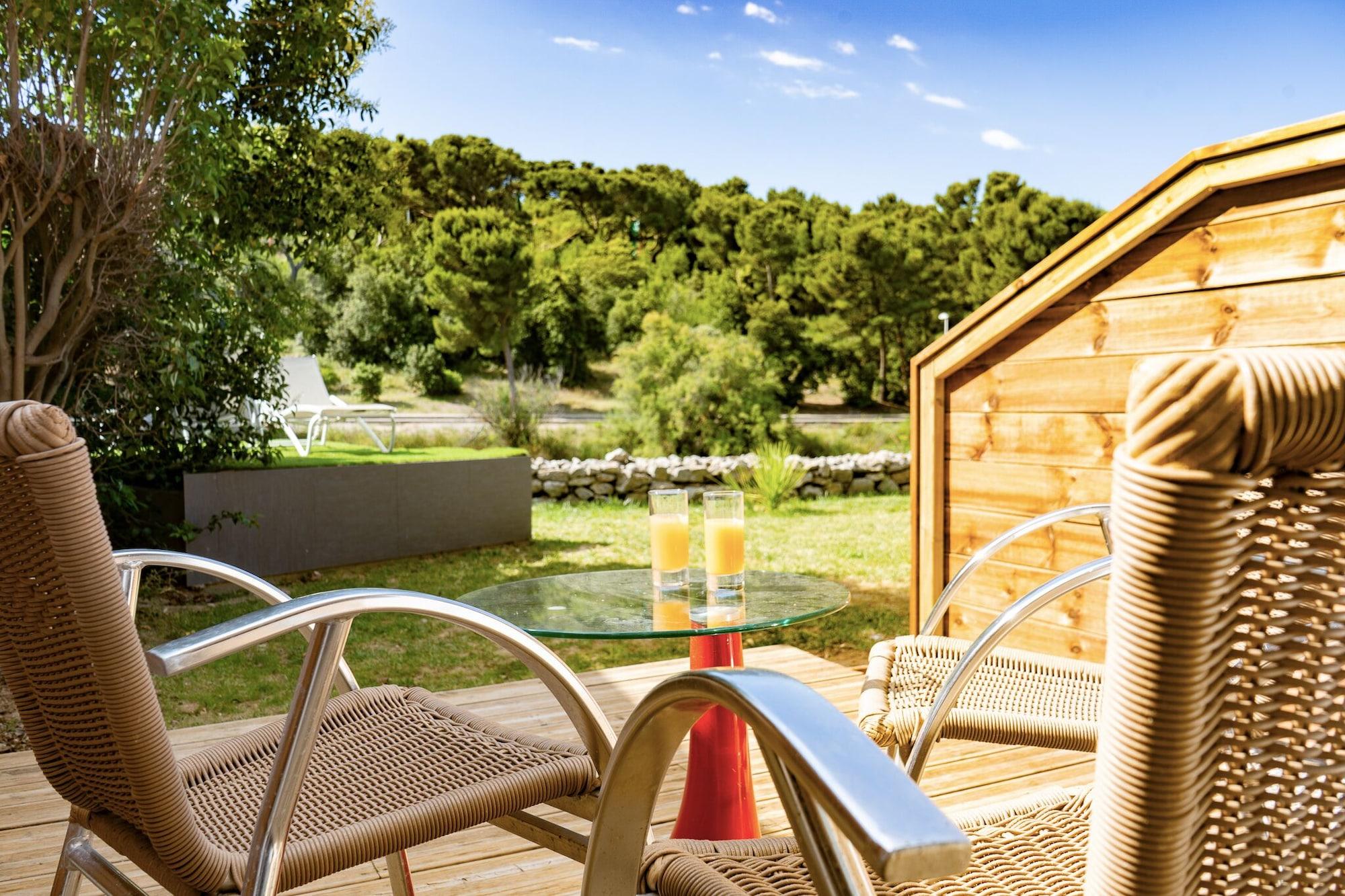 Hotel Le Phoebus Garden & Spa Gruissan Bagian luar foto