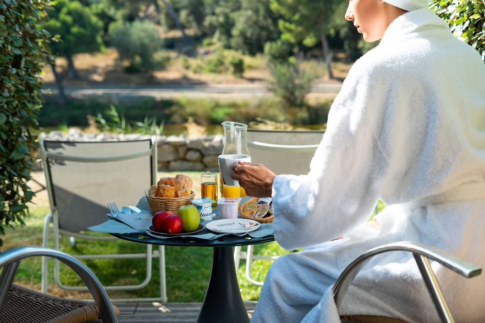 Hotel Le Phoebus Garden & Spa Gruissan Bagian luar foto