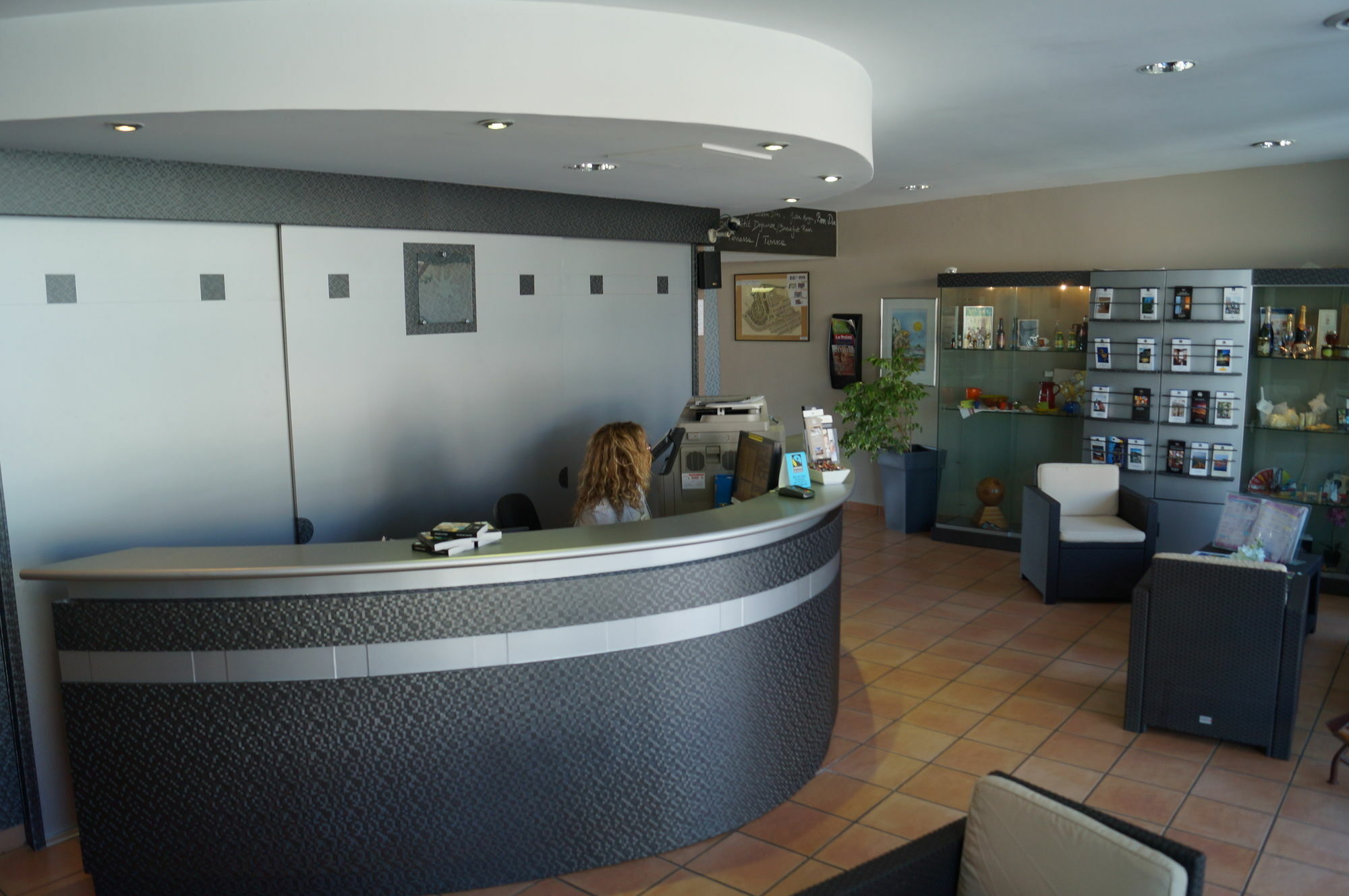 Hotel Le Phoebus Garden & Spa Gruissan Bagian luar foto