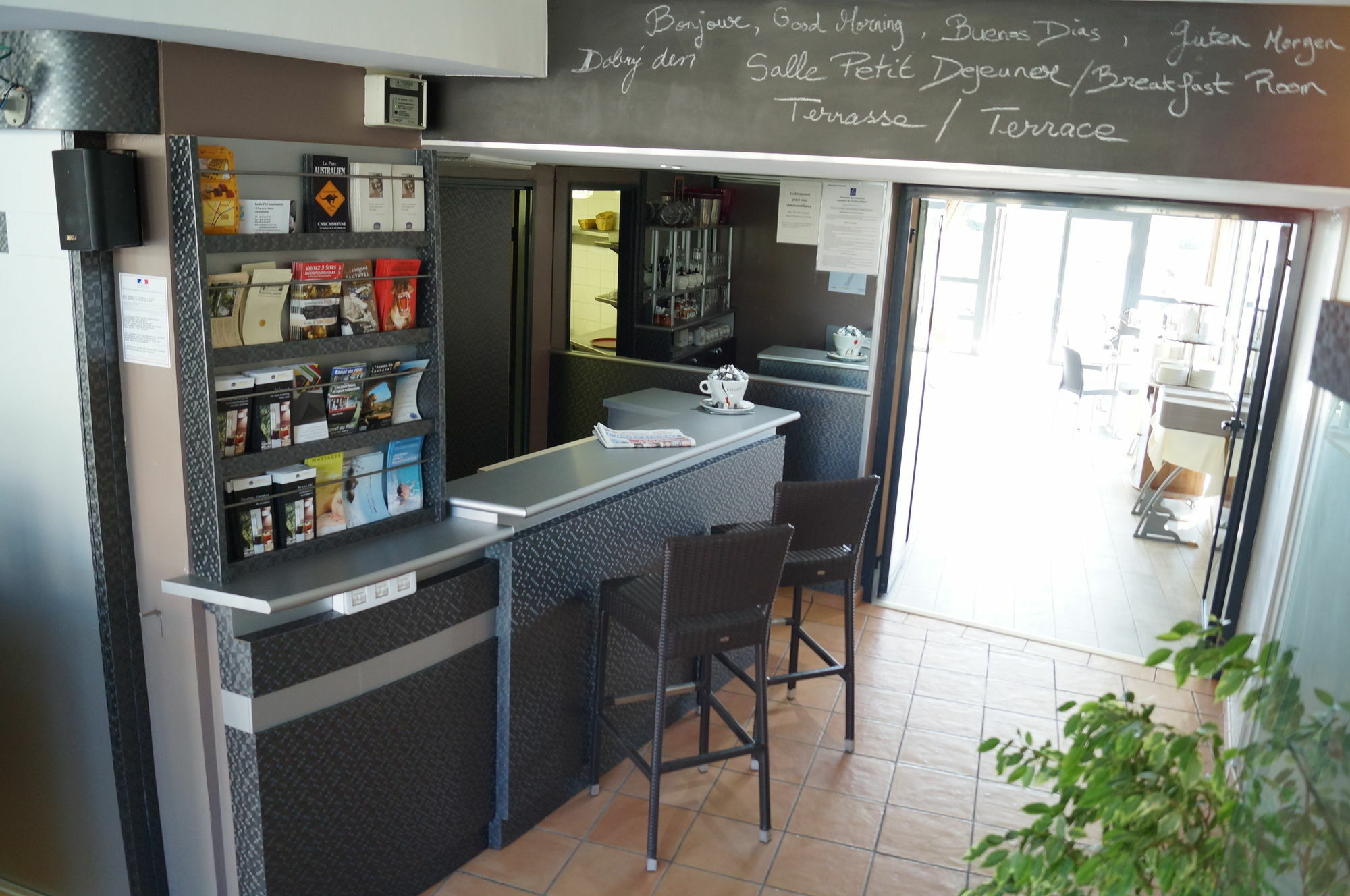 Hotel Le Phoebus Garden & Spa Gruissan Bagian luar foto